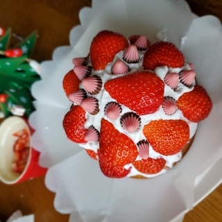 手作りクリスマスケーキ(帽子クリームパン)